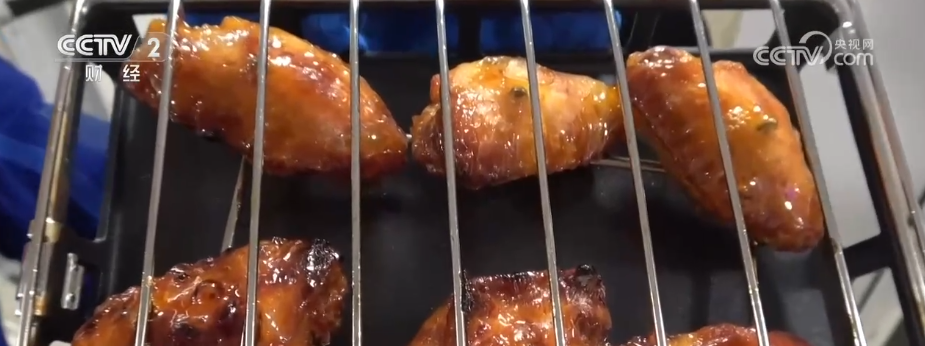 世界首创“太空炉子”内藏“大乾坤” 做蛋糕、烤肉排……太空大餐香喷喷(图5)