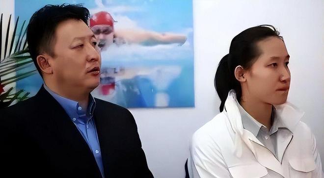 游泳教练金炜:带出奥运冠军却连娶三任徒弟个个年轻貌美(图15)