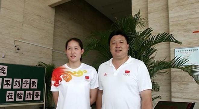 游泳教练金炜:带出奥运冠军却连娶三任徒弟个个年轻貌美(图20)