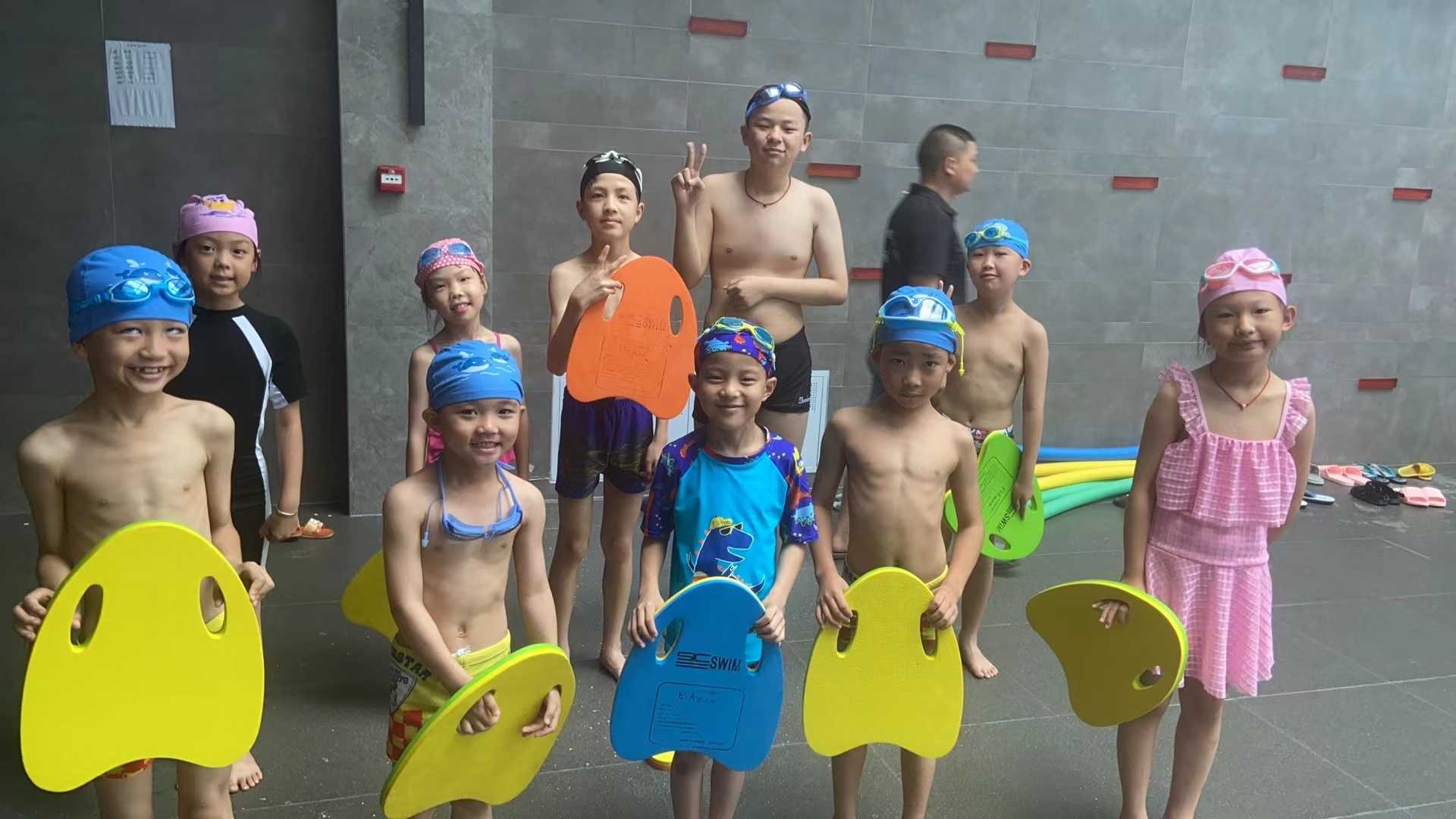 儿童游泳装备防晒(图1) 儿童游泳装备防晒