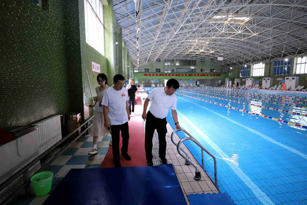 建造泳池需要用到哪些泳池设备?(图1) 建造泳池需要用到哪些泳池设备?